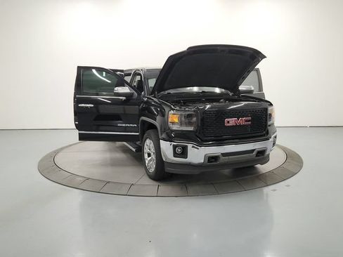 Used 2015 GMC Sierra 1500 SLT w/ SLT Crew Cab Value Package AWD/4WD image 10