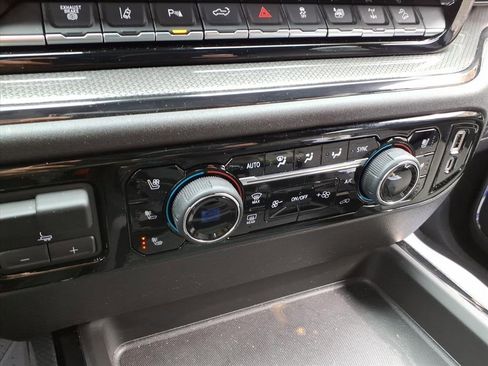 Used 2026 Chevrolet Silverado 2500 ZR2 w/ LPO, Dark Essentials Package image 21