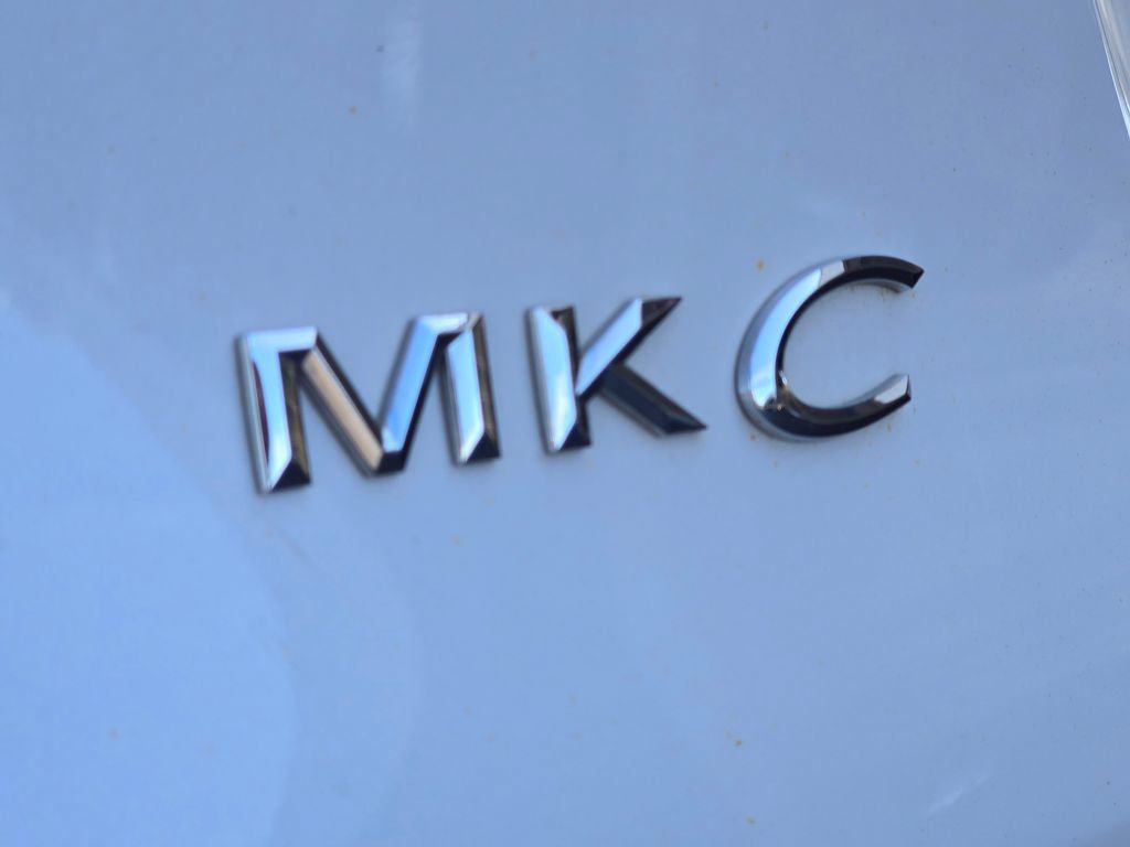 Used 2018 Lincoln MKC Reserve w/ Lincoln MKC Climate Package AWD/4WD image 11