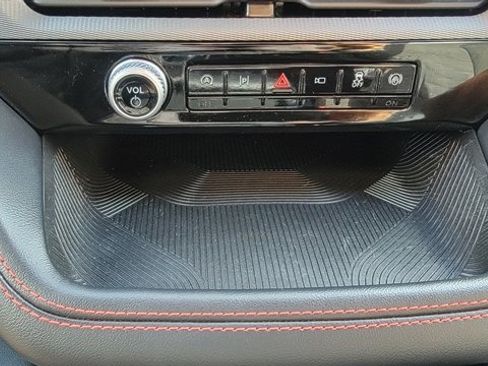 Used 2025 Ford Explorer ST-Line image 34