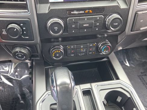 Used 2020 Ford F150 XLT w/ Equipment Group 302A Luxury AWD/4WD image 22