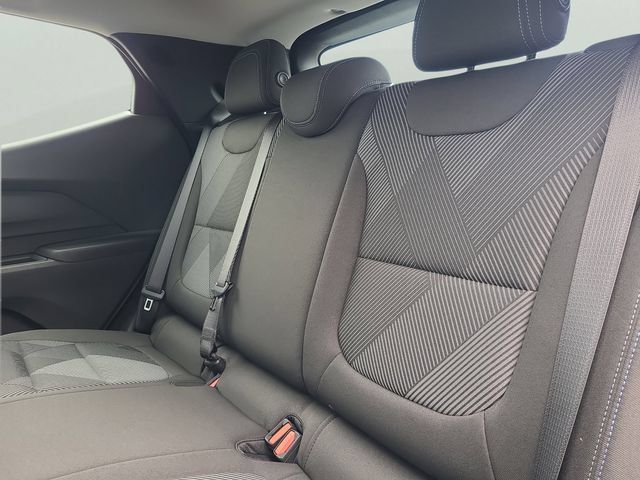 New 2027 Chevrolet Bolt LT w/ Comfort Package FWD image 8