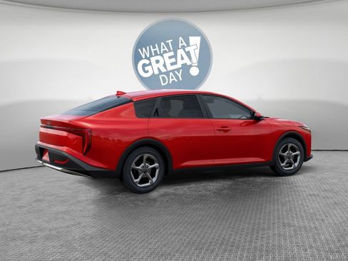 New 2026 Kia K4 FWD image 6
