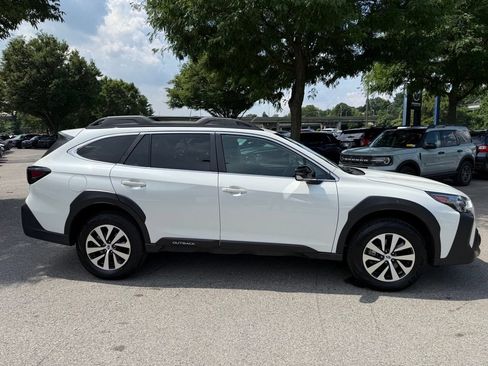 Certified 2024 Subaru Outback Premium AWD/4WD image 11