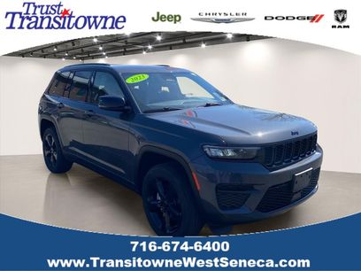 Used 2023 Jeep Grand Cherokee Altitude