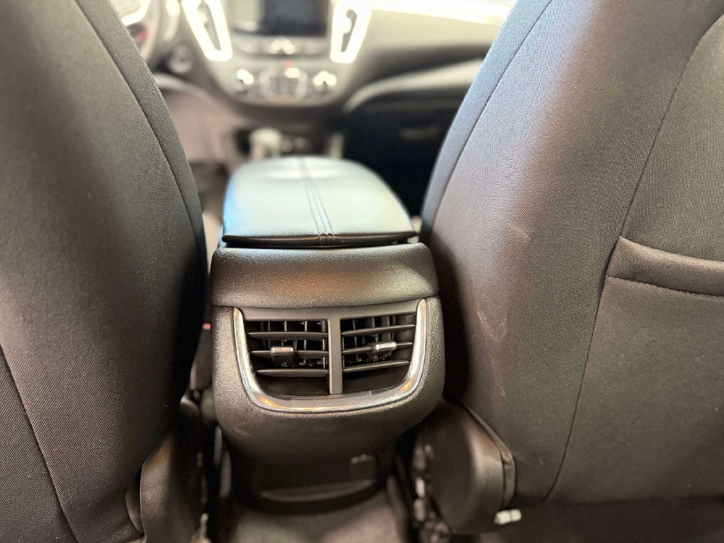 Used 2024 Chevrolet Malibu LT FWD image 15