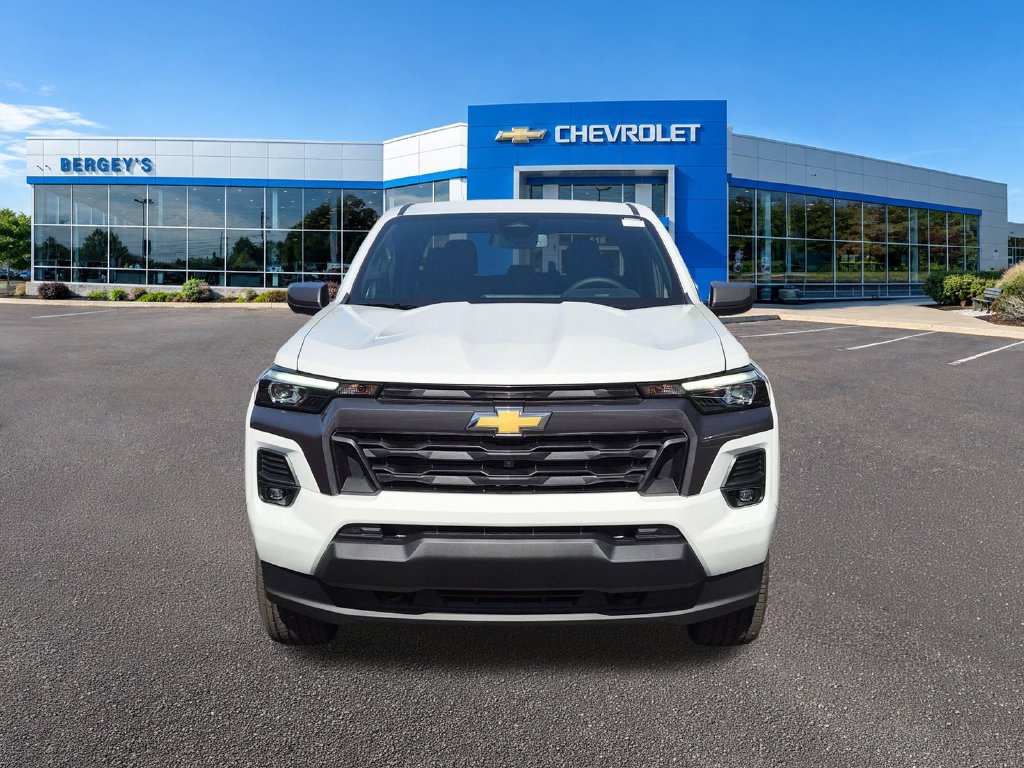 New 2026 Chevrolet Colorado LT w/ LT Convenience Package AWD/4WD image 3
