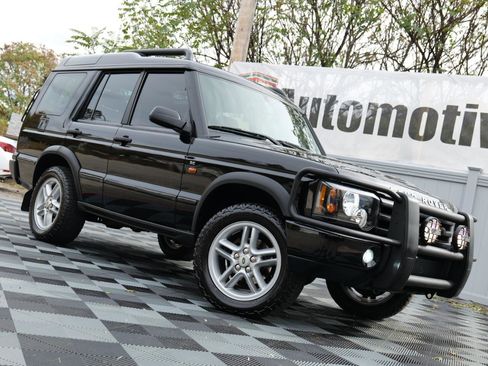 Used 2004 Land Rover Discovery SE image 1