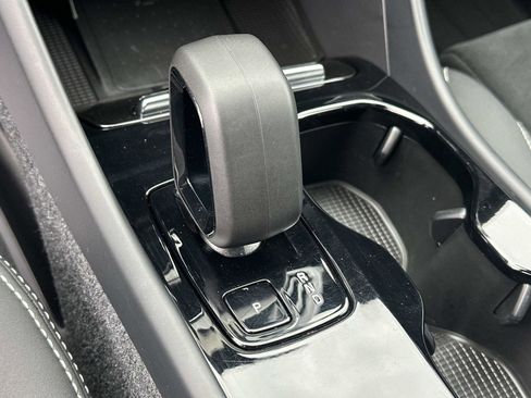 Certified 2024 Volvo XC40 Recharge Ultimate w/ Protection Package Premier image 14