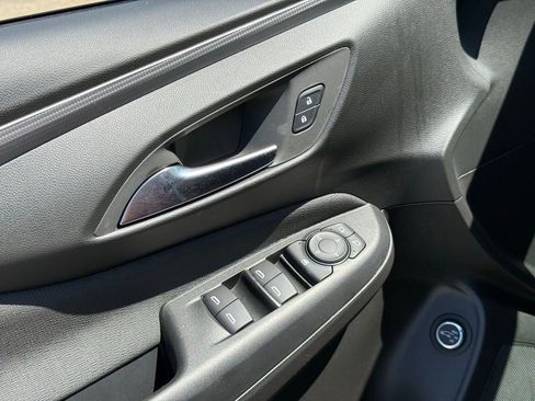 New 2026 Buick Envista Avenir FWD image 16