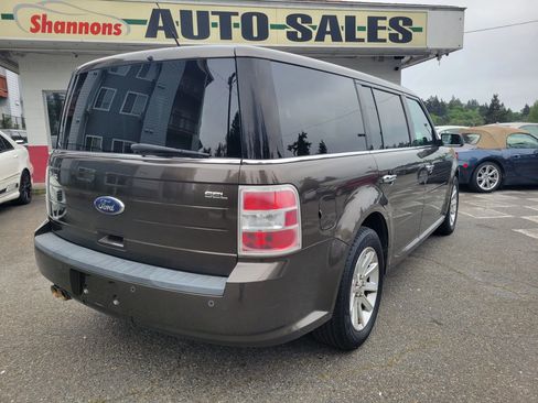 Used 2011 Ford Flex SEL FWD image 4