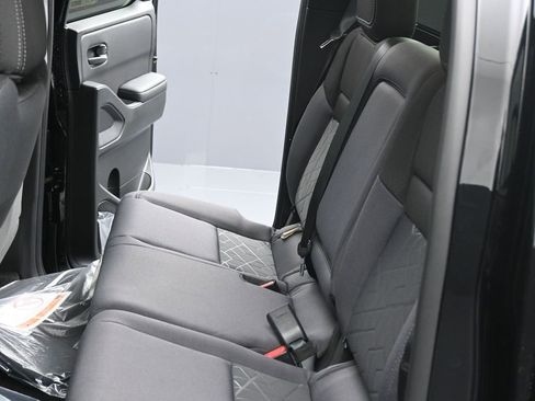 New 2026 Nissan Frontier SV w/ Tow Package AWD/4WD image 18