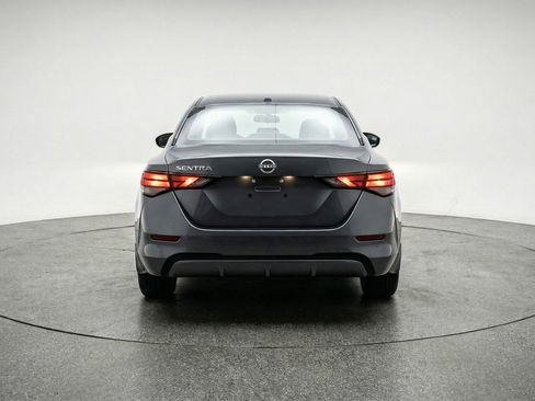 Used 2025 Nissan Sentra S image 7