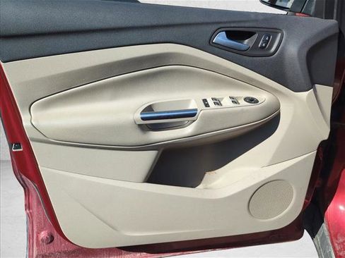 Used 2019 Ford Escape SEL image 7