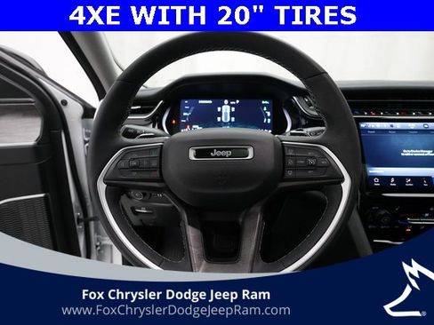 Used 2023 Jeep Grand Cherokee 4WD 4xe image 4