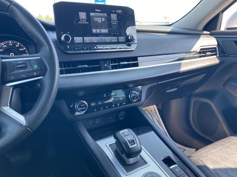 Used 2023 Mitsubishi Outlander SEL image 42