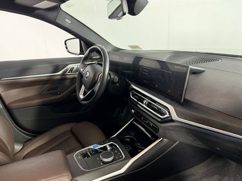 Used 2023 BMW i4 eDrive40 w/ Premium Package image 32