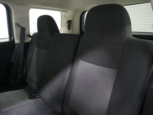 Used 2016 Jeep Patriot Sport image 12