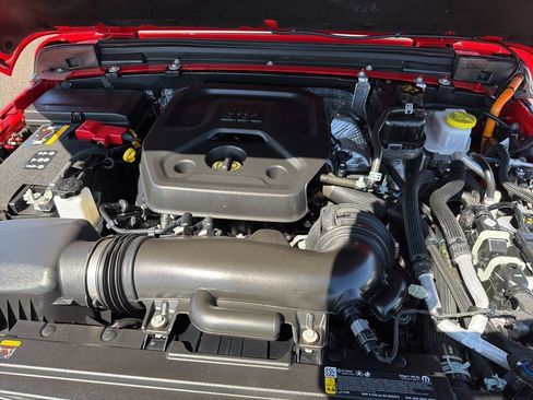 Certified 2025 Jeep Wrangler Unlimited Sahara image 20