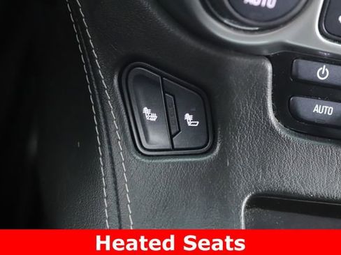 Used 2018 Chevrolet Suburban LT AWD/4WD image 4