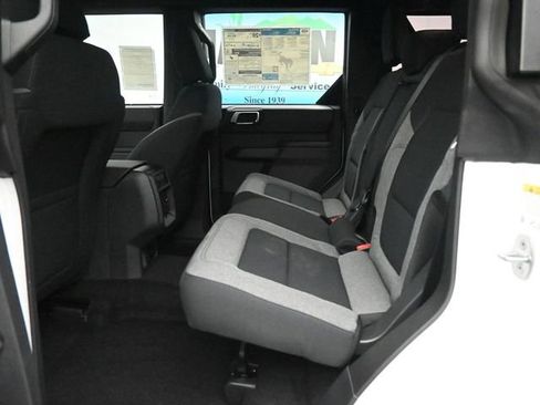 New 2025 Ford Bronco 4-Door image 9