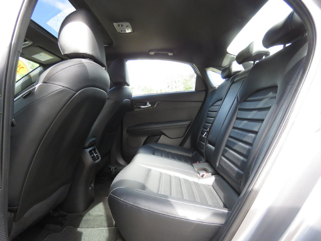 Used 2023 Kia Forte GT-Line w/ GT-Line Premium Package FWD image 19