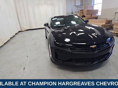 Certified 2023 Chevrolet Camaro LT image 3