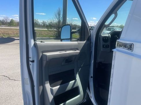 New 2027 Ford E-350 and Econoline 350 Super Duty w/ Power Equipment Group image 24