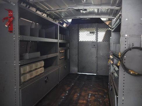 Used 2020 Chevrolet Express 3500 w/ Driver Convenience Package image 14