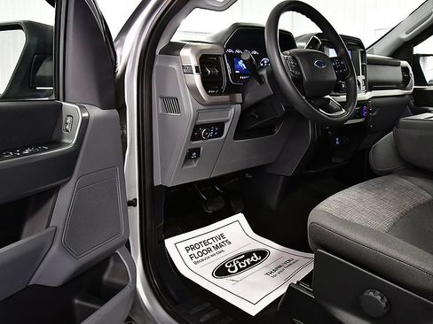 Used 2021 Ford F150 XLT AWD/4WD image 17