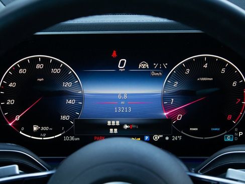 Used 2025 Mercedes-Benz GLS 450 4MATIC image 13