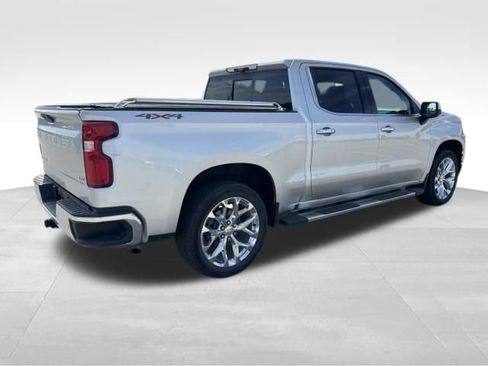 Used 2020 Chevrolet Silverado 1500 LTZ w/ LTZ Premium Package AWD/4WD image 5