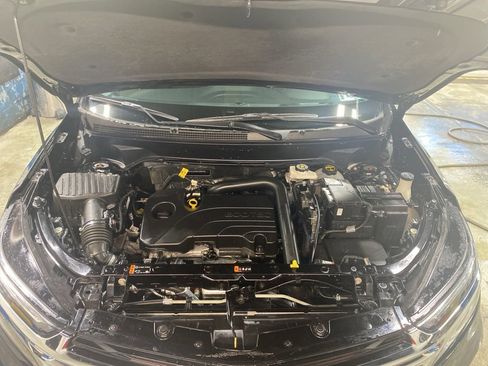 Certified 2024 Chevrolet Equinox Premier image 10