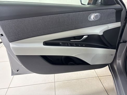 New 2026 Hyundai Elantra Limited image 16