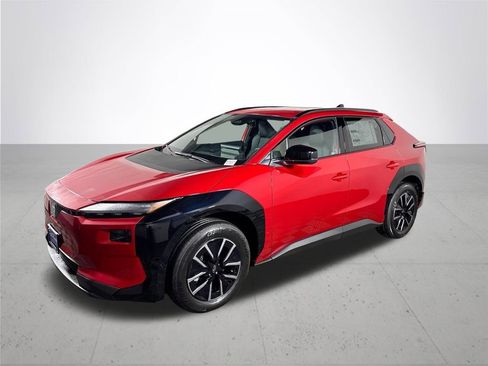 New 2026 Subaru Solterra Premium image 2