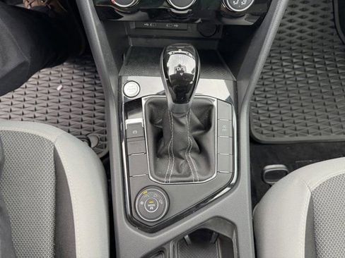 Certified 2024 Volkswagen Taos S AWD/4WD image 21