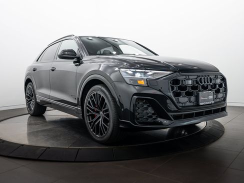 Used 2025 Audi SQ8 Premium Plus AWD/4WD image 2