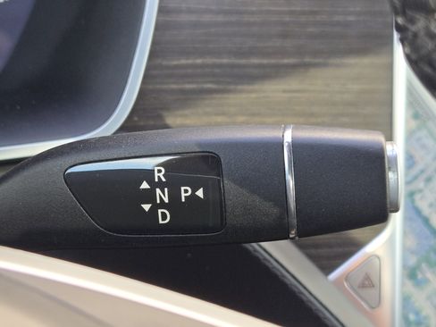 Used 2016 Tesla Model S 70 image 23