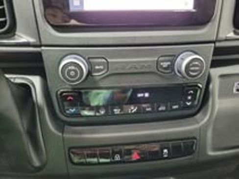 New 2024 RAM ProMaster 2500 w/ Convenience Group image 12
