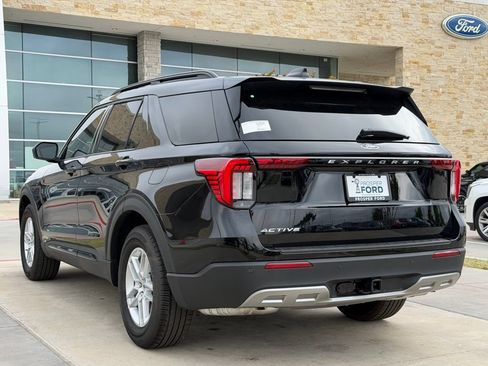 New 2026 Ford Explorer Active w/ Active Comfort Package RWD image 11