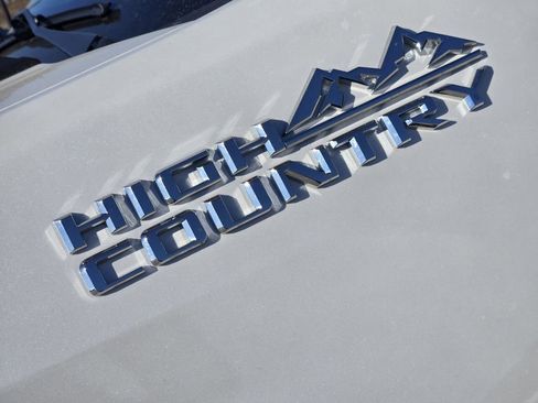 Used 2022 Chevrolet Silverado 3500 High Country image 8