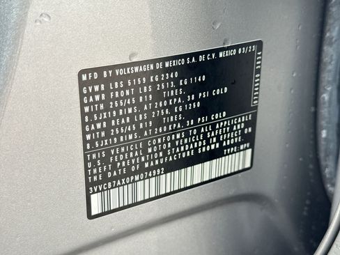 Used 2023 Volkswagen Tiguan SE R-Line FWD image 43