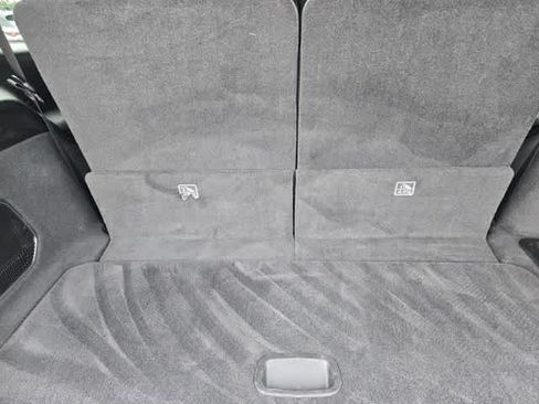 Used 2022 Jeep Grand Cherokee L Overland w/ Luxury Tech Group IV AWD/4WD image 20
