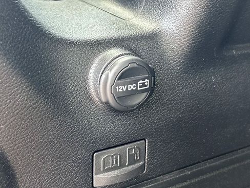 Used 2022 Jeep Wrangler Unlimited Sahara w/ Cold Weather Group AWD/4WD image 14