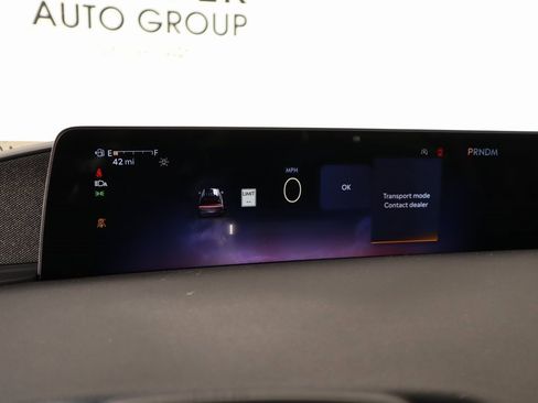 New 2025 Lincoln Navigator Reserve w/ Jet Appearance Package image 4