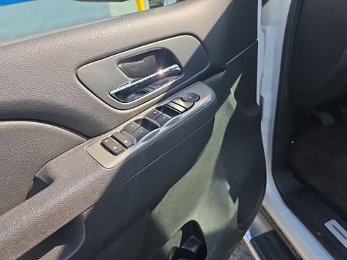 Used 2010 GMC Sierra 1500 SLE w/ All-Terrain Package AWD/4WD image 15