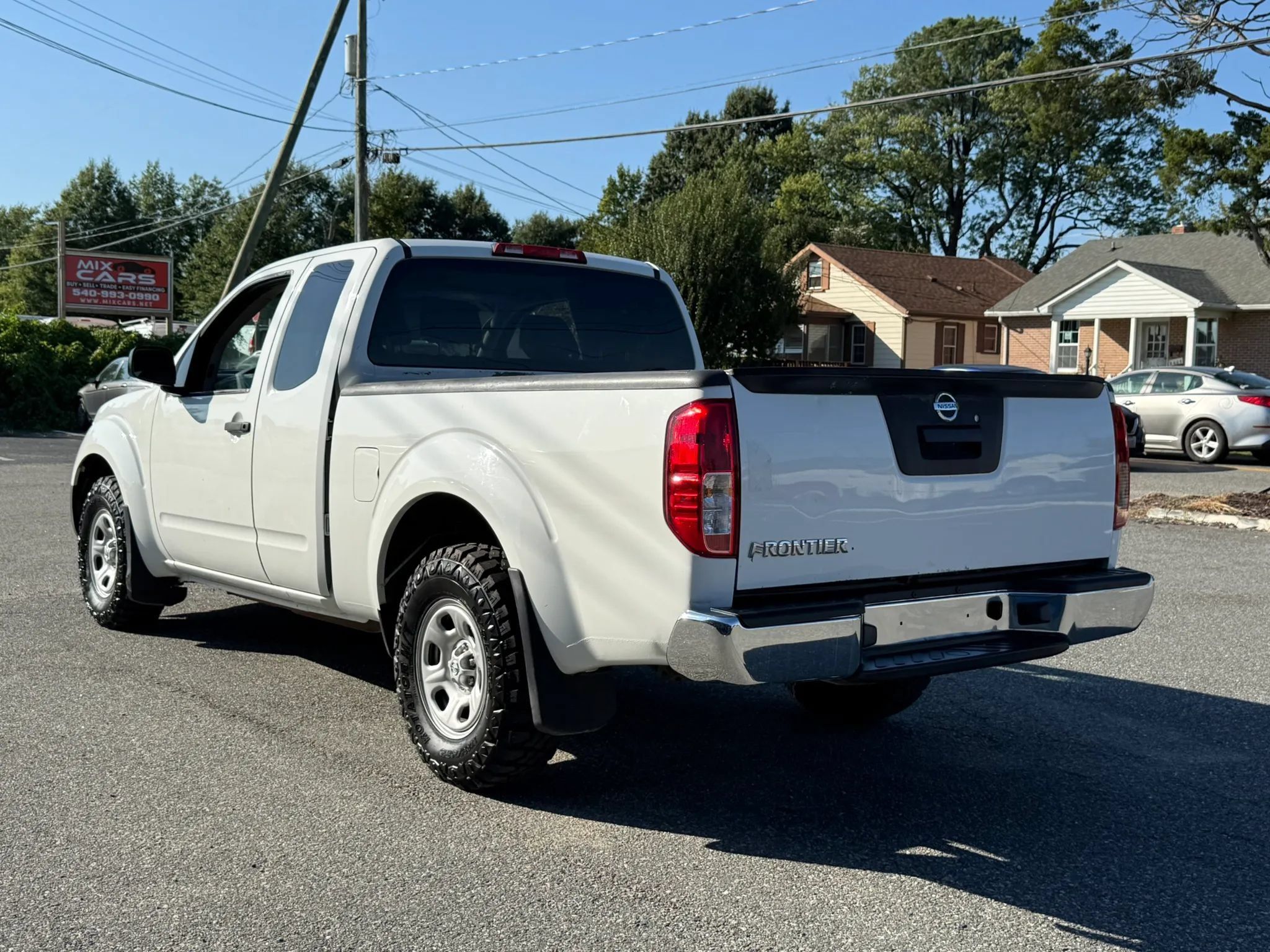 Used 2018 Nissan Frontier S w/ Work Truck Package RWD image 14