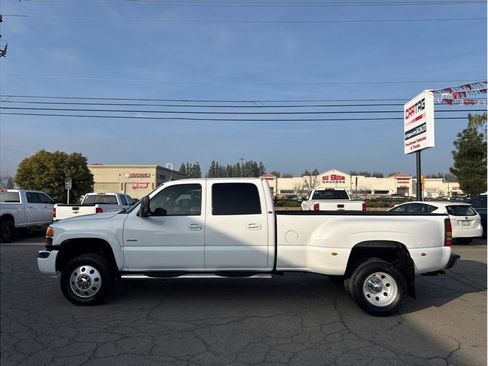 Used 2006 GMC Sierra 3500 SLT w/ Heavy-Duty Power Package image 19