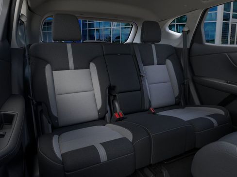 New 2025 Chevrolet Blazer LT image 17