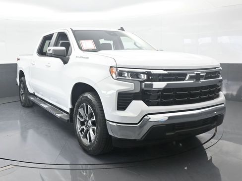 Used 2024 Chevrolet Silverado 1500 LT w/ Protection Package image 9